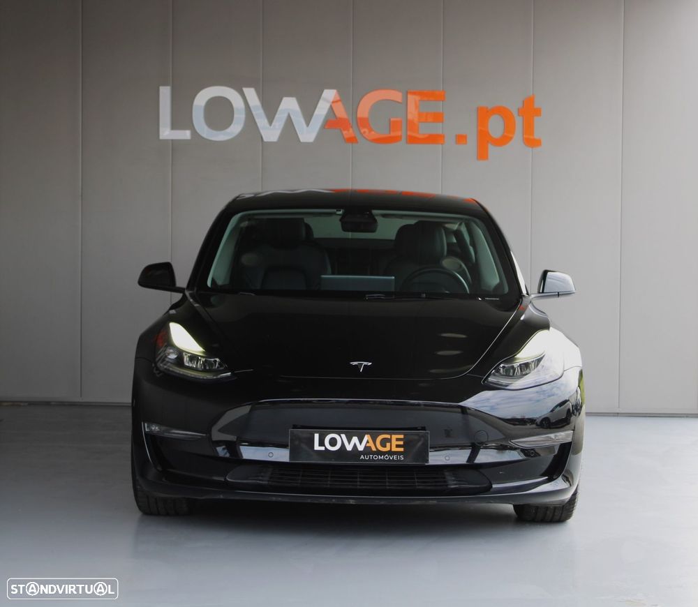 Tesla Model 3 - 21