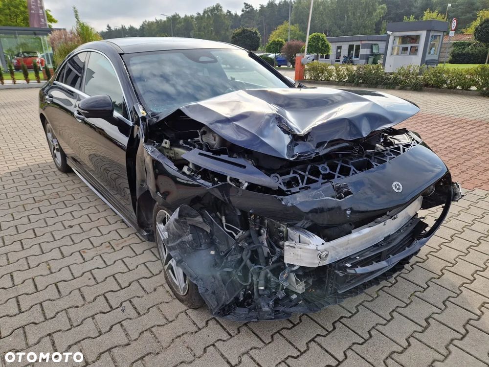 Mercedes-Benz CLA 250 E AMG Line 8G-DCT - 10