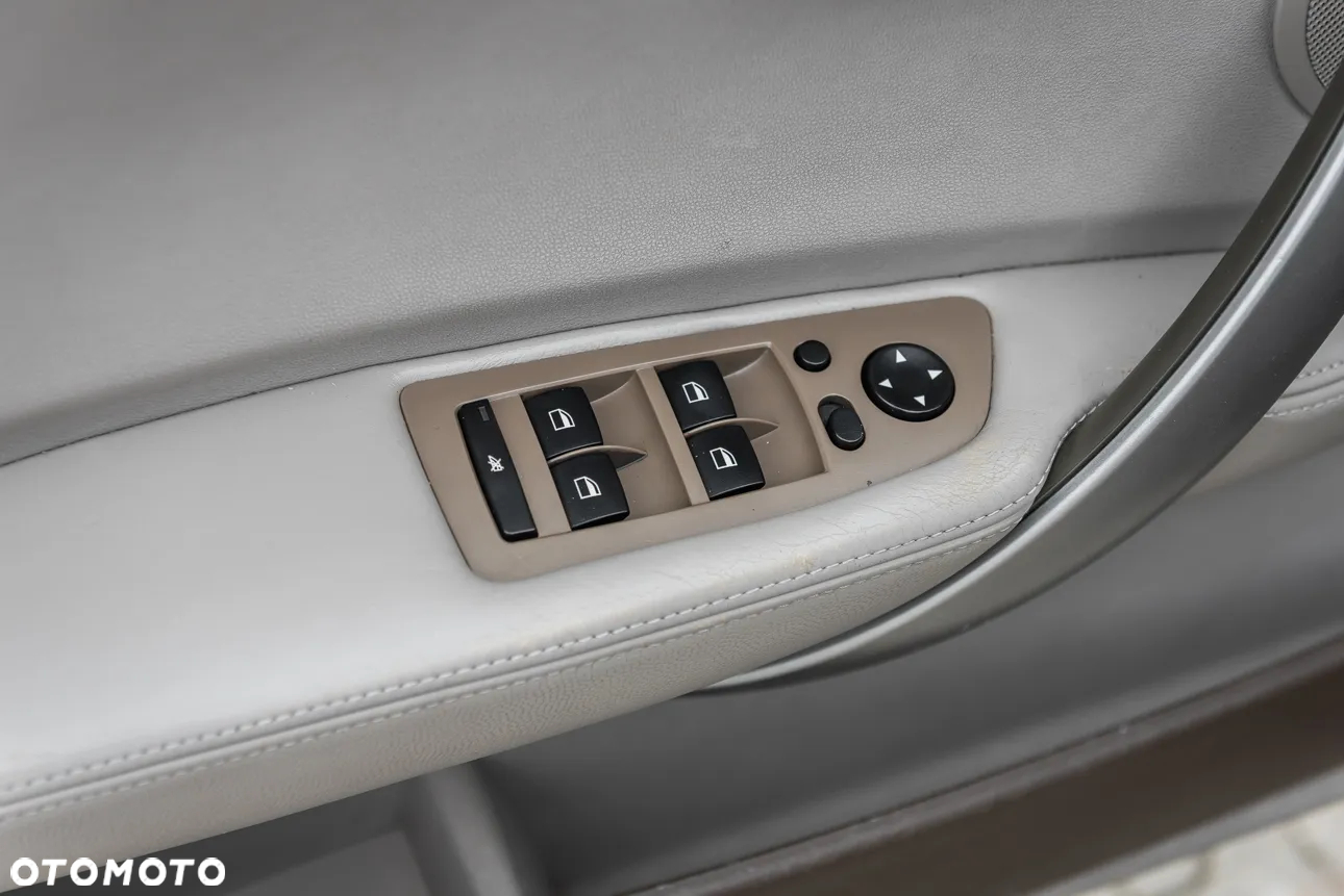 BMW Seria 1 120d - 16