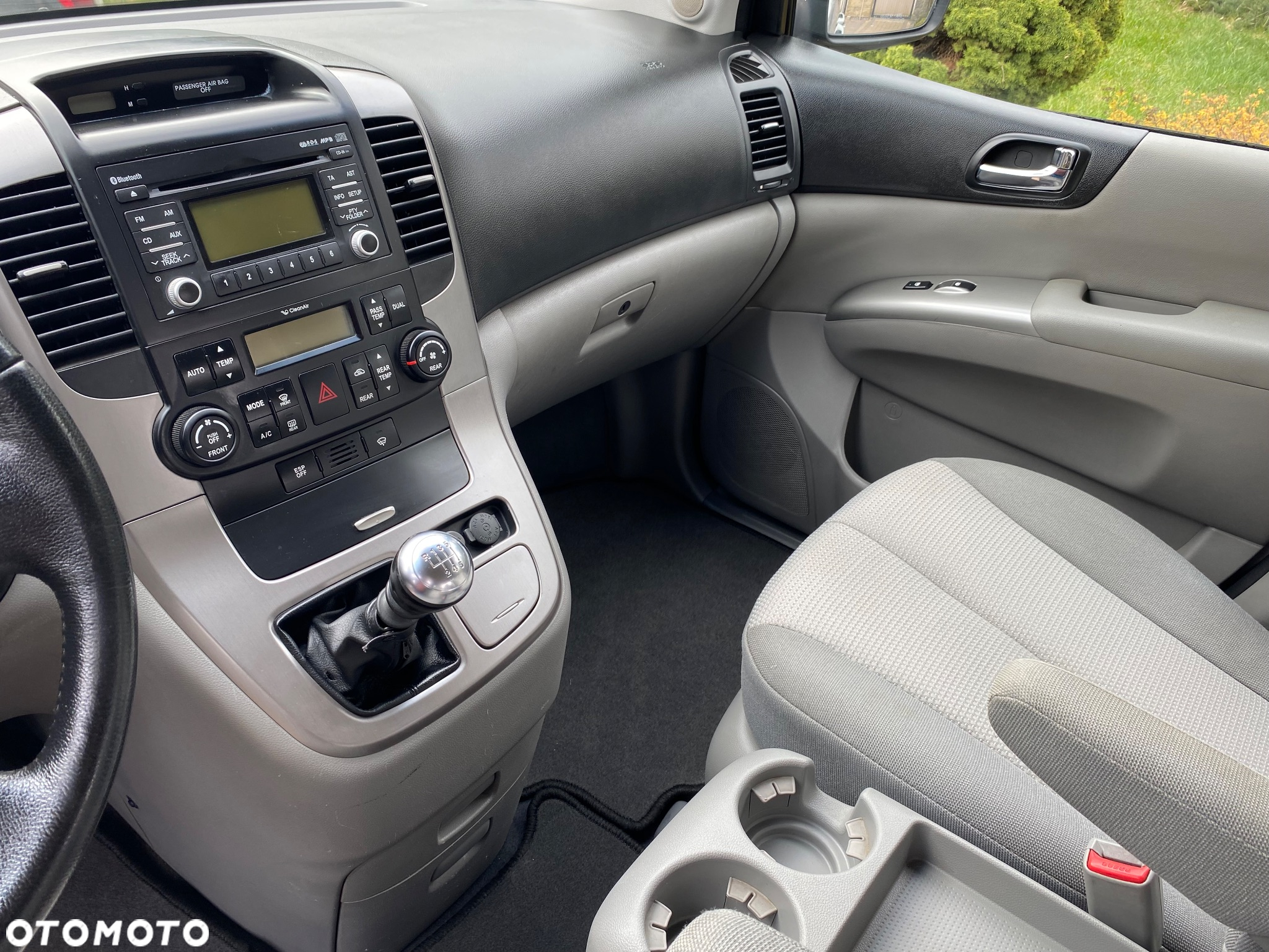 Kia Carnival 2.2 CRDi Voyage - 7