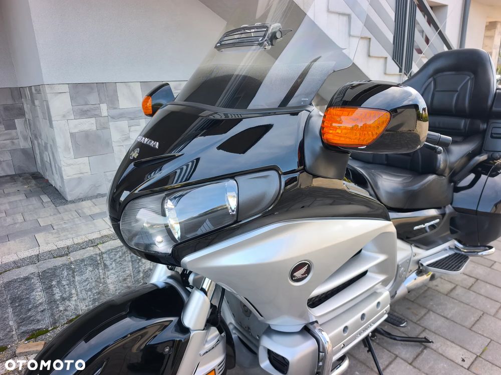 Honda GL - 16