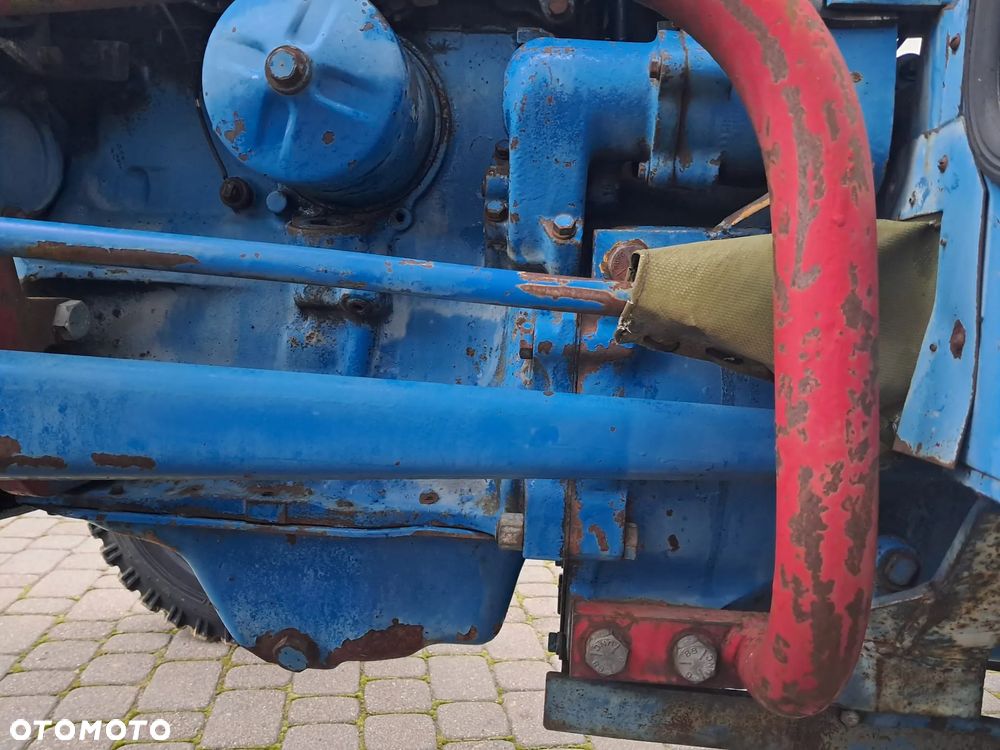 Ford 3000 - 26