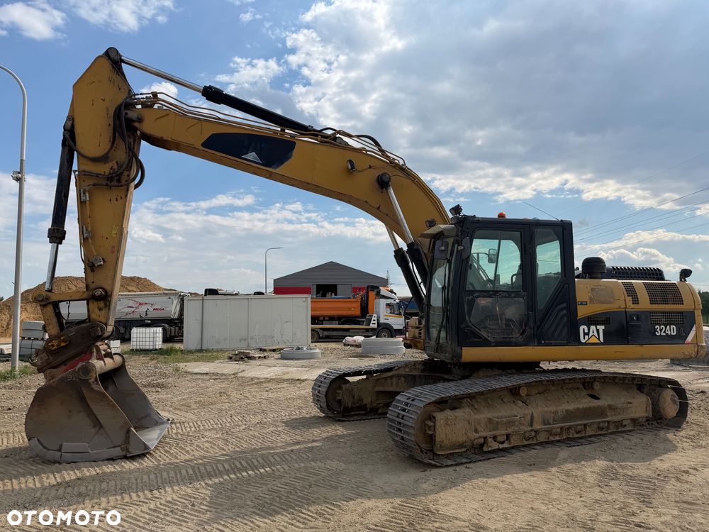 Caterpillar 324DL - 1