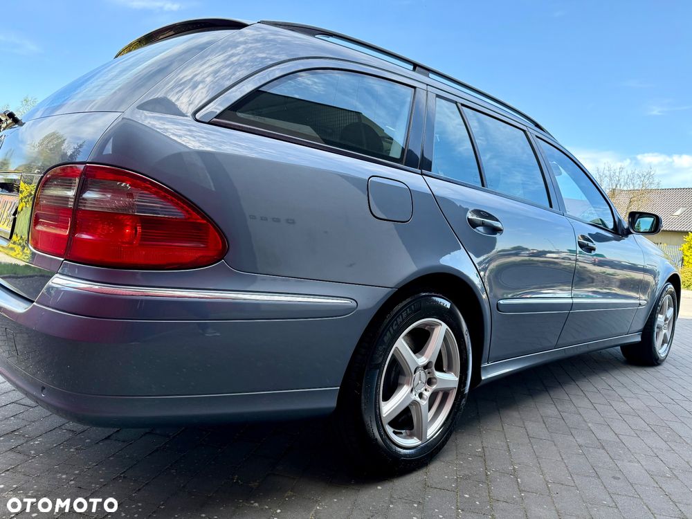 Mercedes-Benz Klasa E 320 CDI T Avantgarde - 11