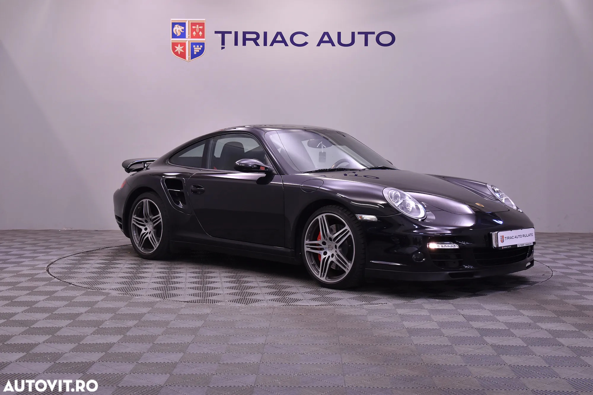 Porsche 911 Turbo - 7