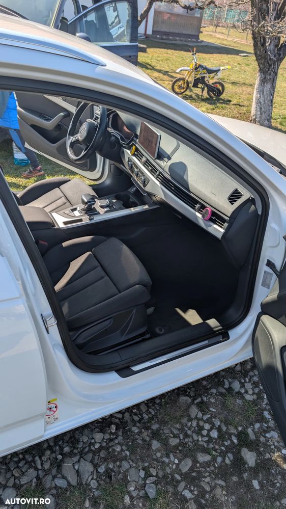 Audi A4 Avant 2.0 TDI ultra S tronic - 11