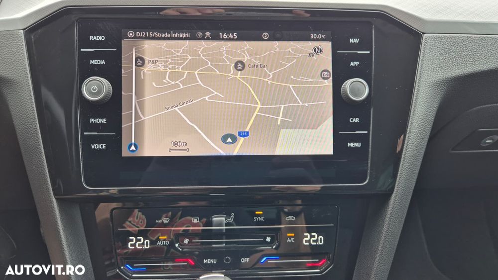 Volkswagen Passat - 10