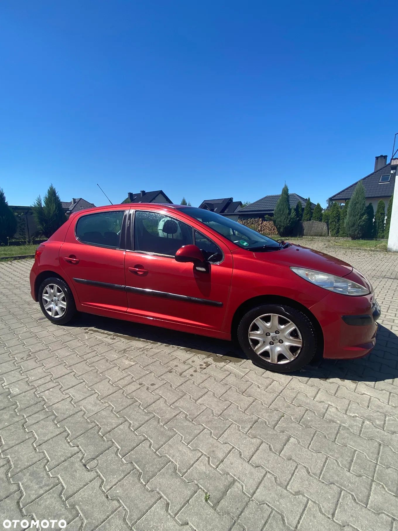 Peugeot 207 - 1