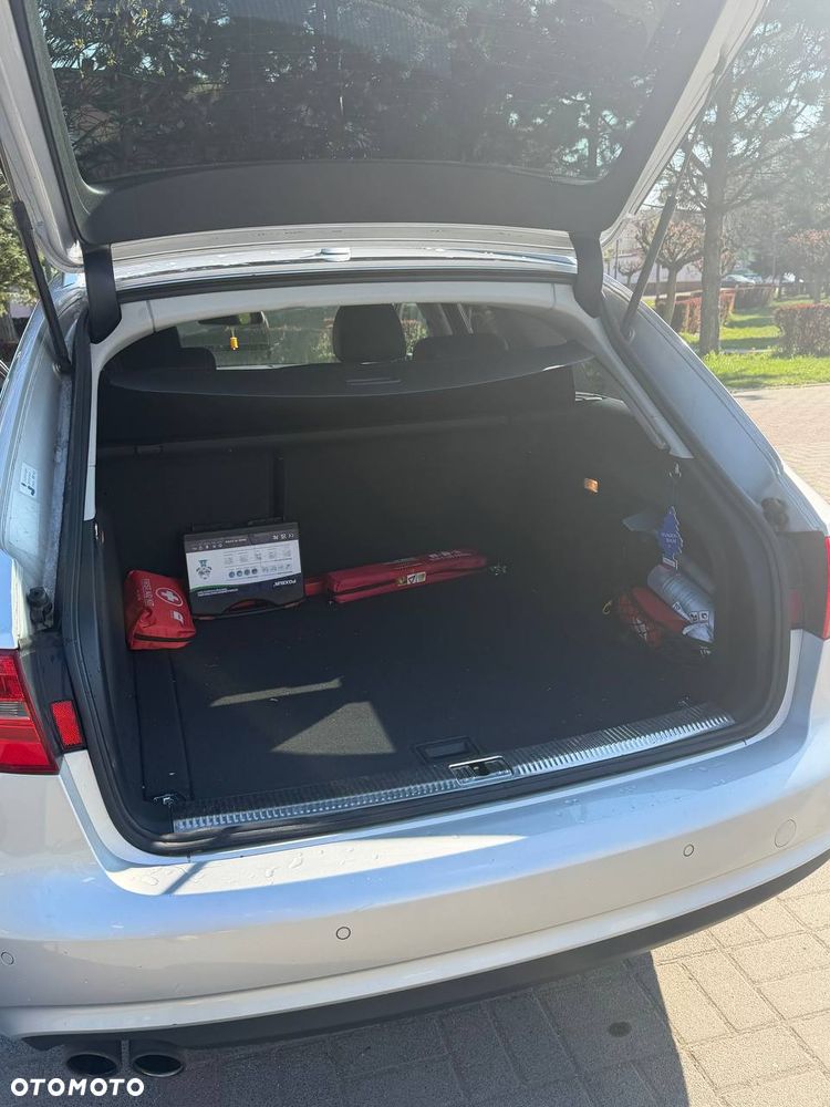 Audi A4 Avant 2.0 TDI Multitronic - 9