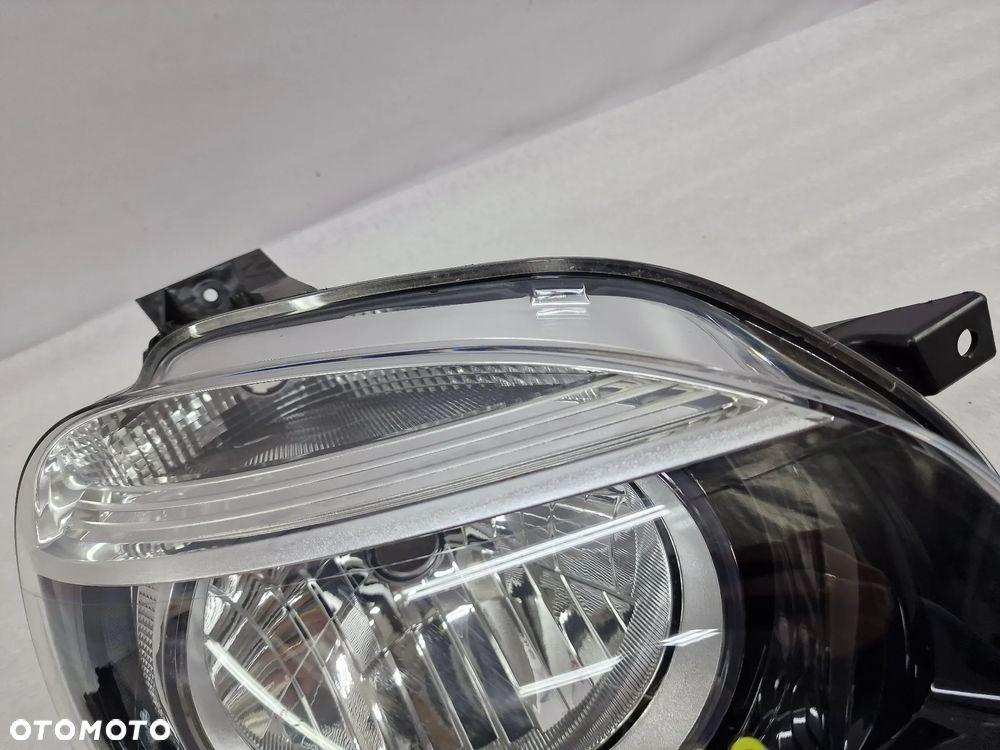 RENAULT TWINGO 3 III 14- PRAWA LAMPA PRZEDNIA PRZÓD , NR 260105419R , NR AUKCJI LA202 - 6