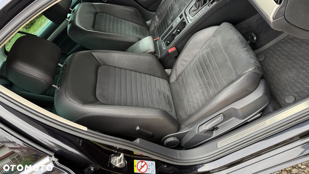 Volkswagen Passat 2.0 TSI (BlueMotion Technology) 4Motion DSG Highline - 31