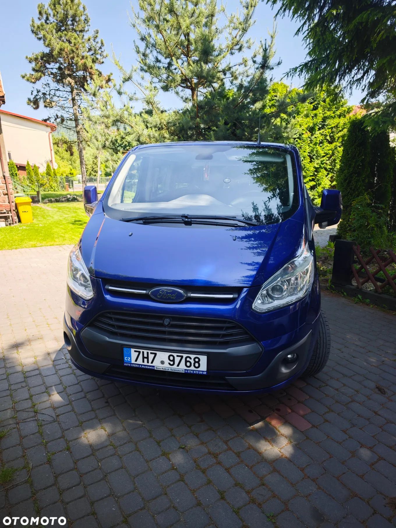 Ford Tourneo Custom - 1