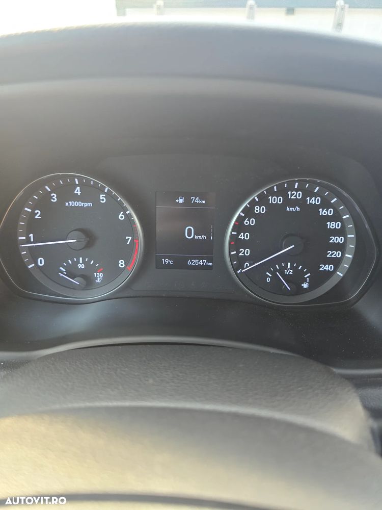 Hyundai i30 1.4 100CP 5DR M/T Highway+ - 11