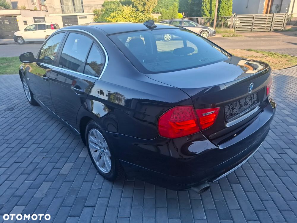 BMW Seria 3 320d xDrive - 6