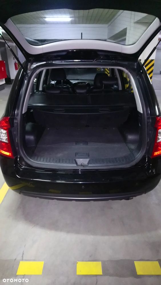 Kia Carens 2.0 CRDi Freedom - 9