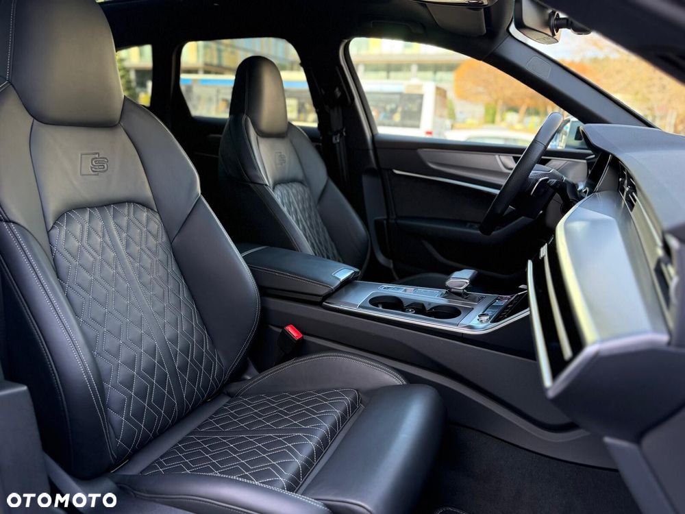 Audi S6 Avant - 24