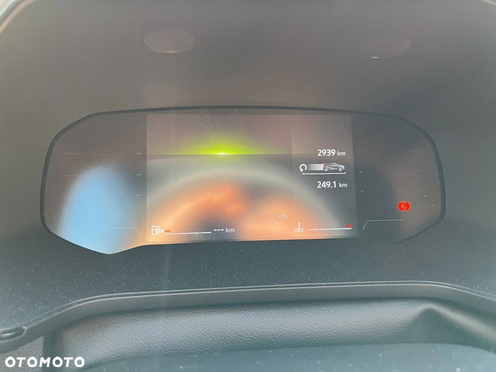 Renault Captur - 16
