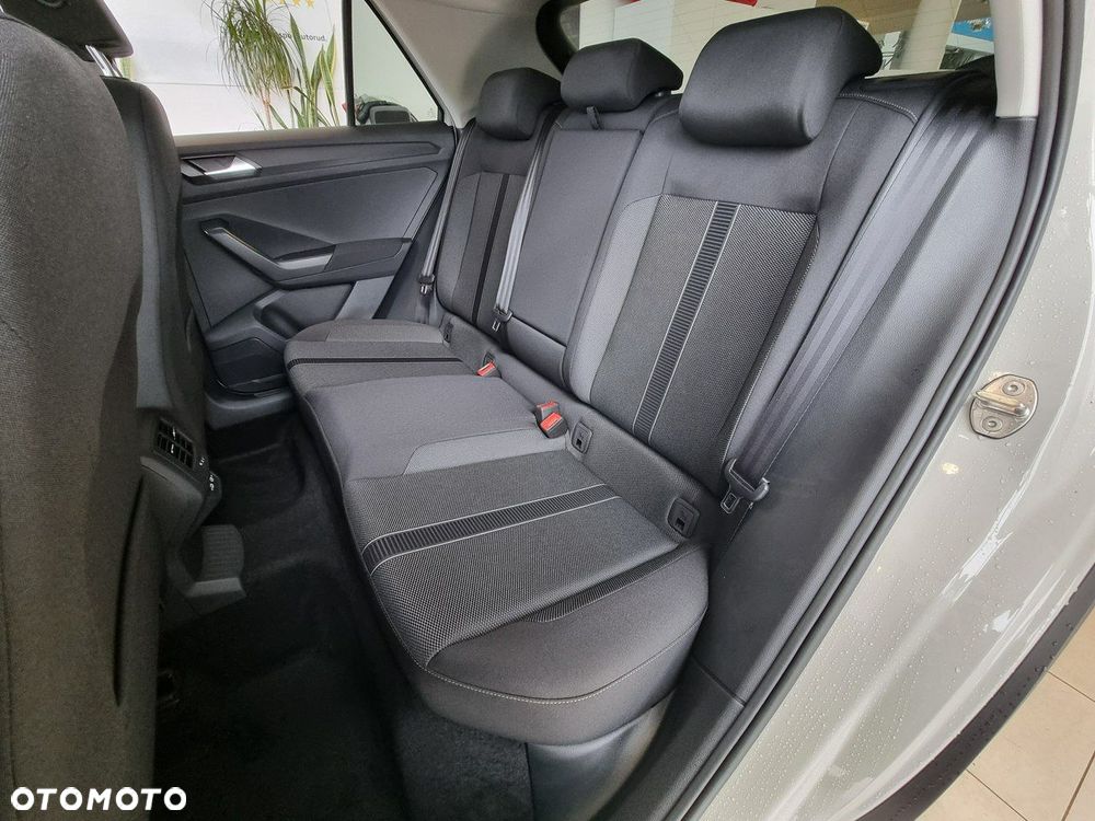 Volkswagen T-Roc - 10