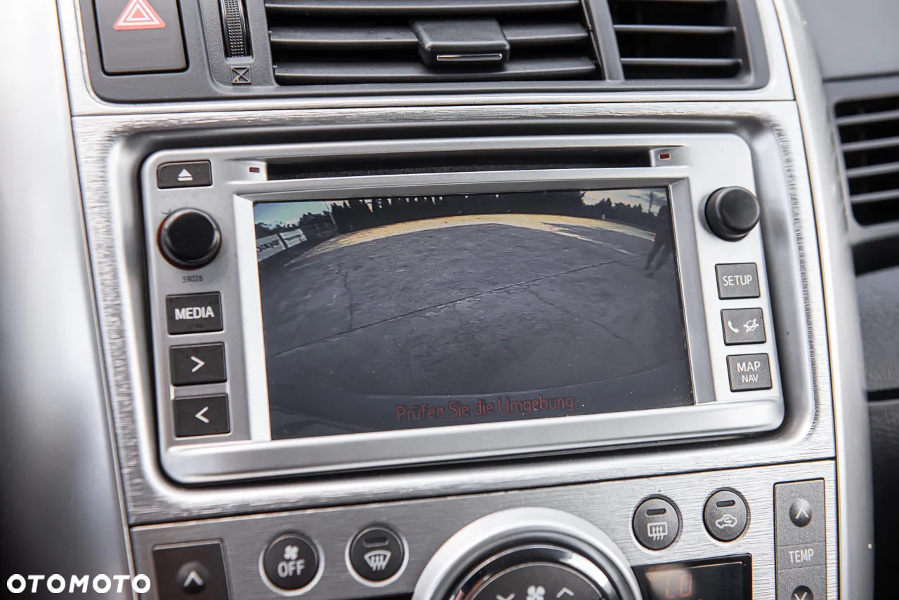 Toyota Verso 1.8 Premium MS - 22