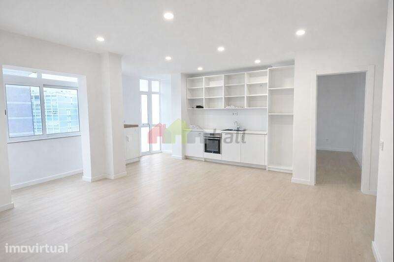Apartamento T3 Totalmente Remodelado – Av. do Bocage | Vista Rio - Grande imagem: 2/21