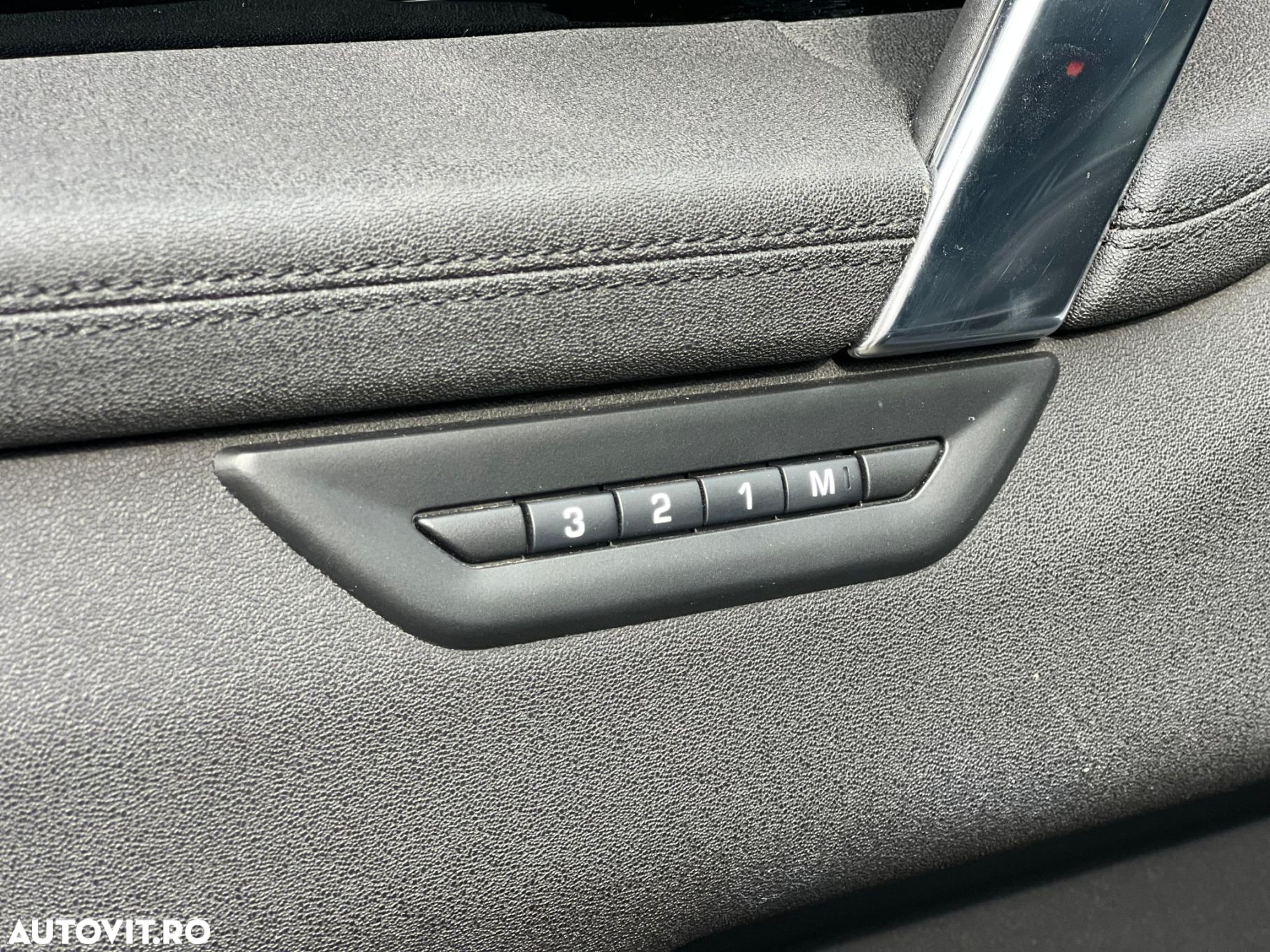 Land Rover Discovery Sport - 31