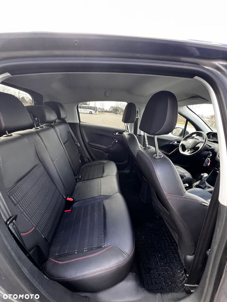Peugeot 208 1.2 PureTech Allure S&S - 7