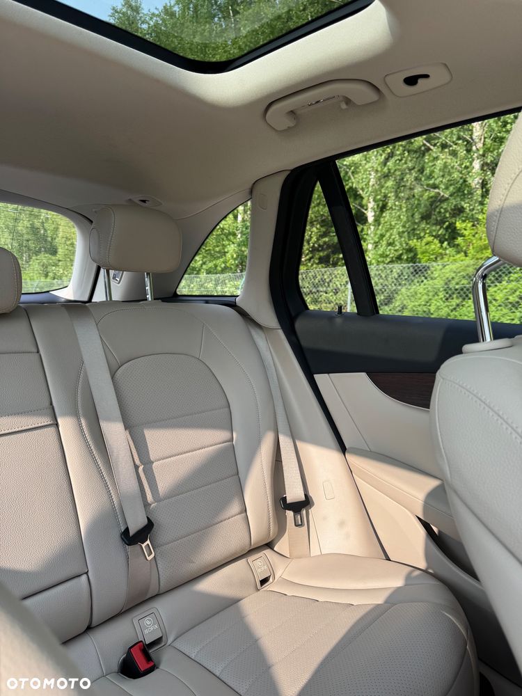 Mercedes-Benz GLC 300 4-Matic - 17