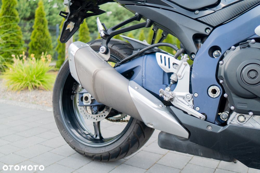 Suzuki GSX-R - 18