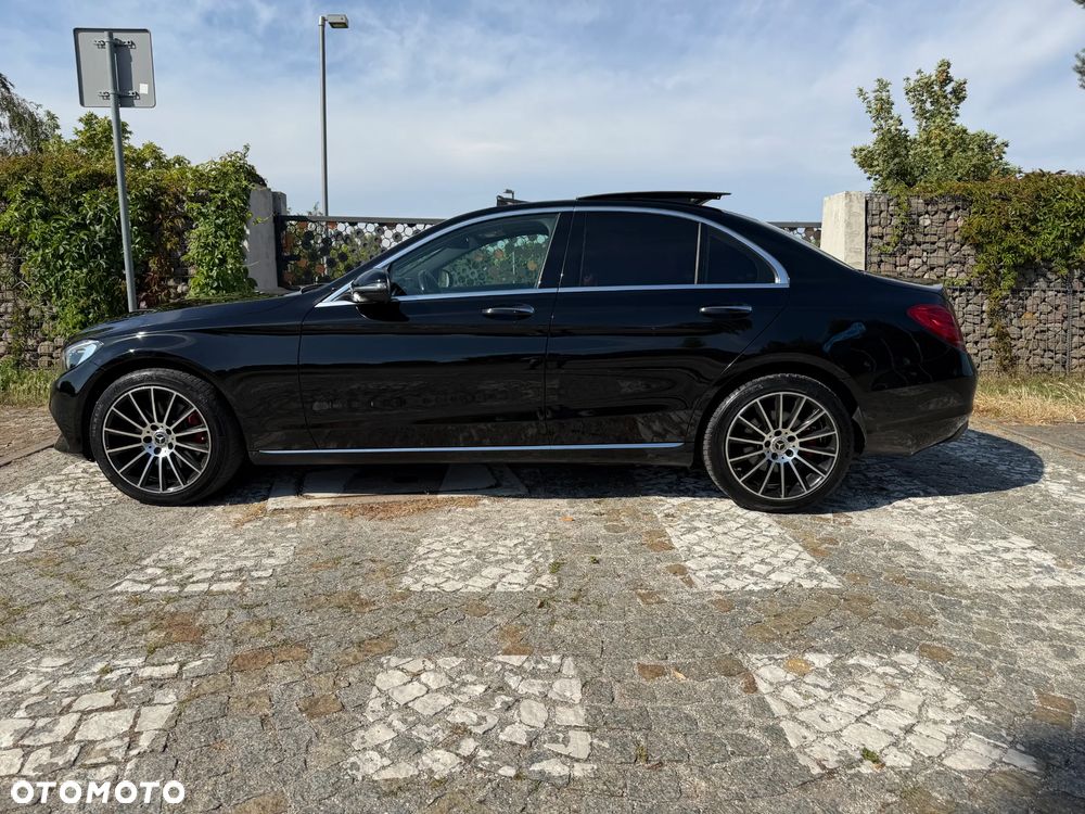 Mercedes-Benz Klasa C 300 9G-TRONIC - 9