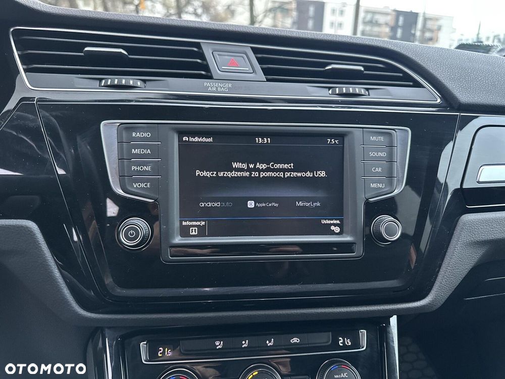 Volkswagen Touran 1.4 TSI BMT Highline DSG - 16