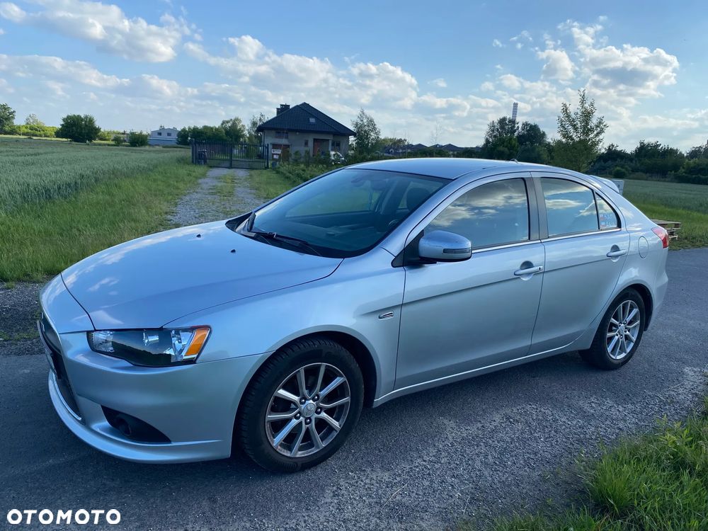 Mitsubishi Lancer - 3