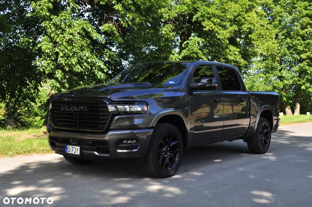 RAM 1500 Laramie Night Premium - 3