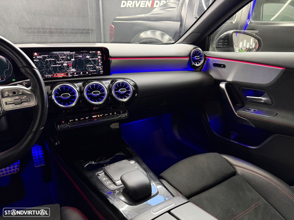 Mercedes-Benz A 250 Limousine e 8G-DCT AMG Line - 4