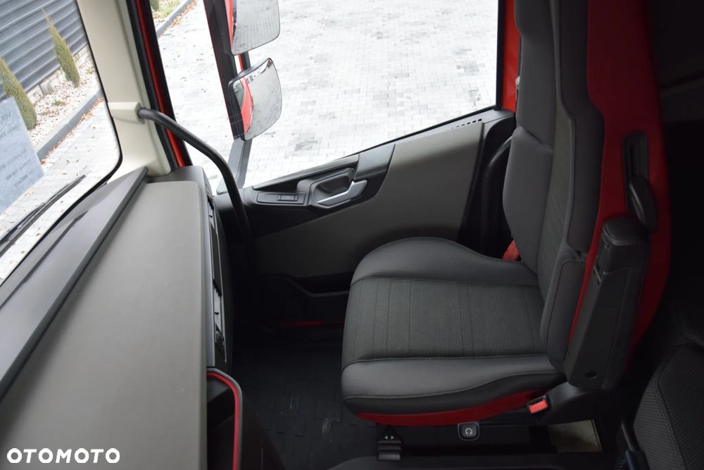 Volvo FH500 / NISKA KABINA / HYDRAULIKA / EURO 6 / ACC / LEDY / ALUFELGI / SERWISOWANY / SPROWADZONY - 26