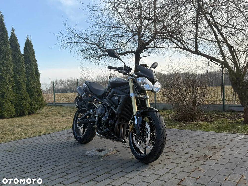 Triumph Street Triple - 1