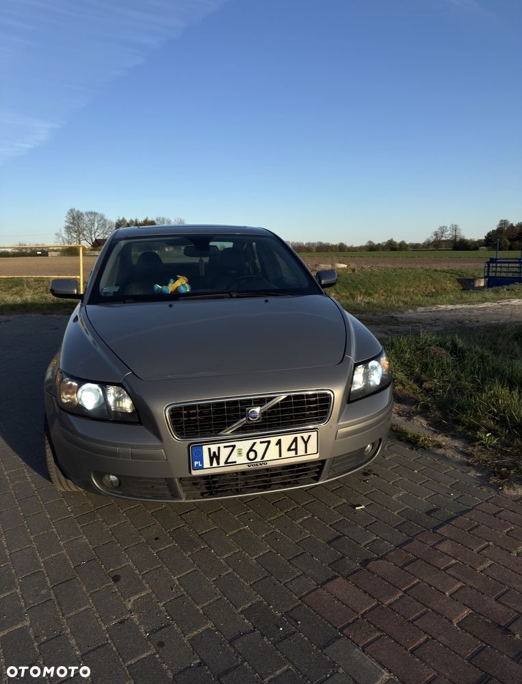 Volvo S40 2.0D Momentum - 1