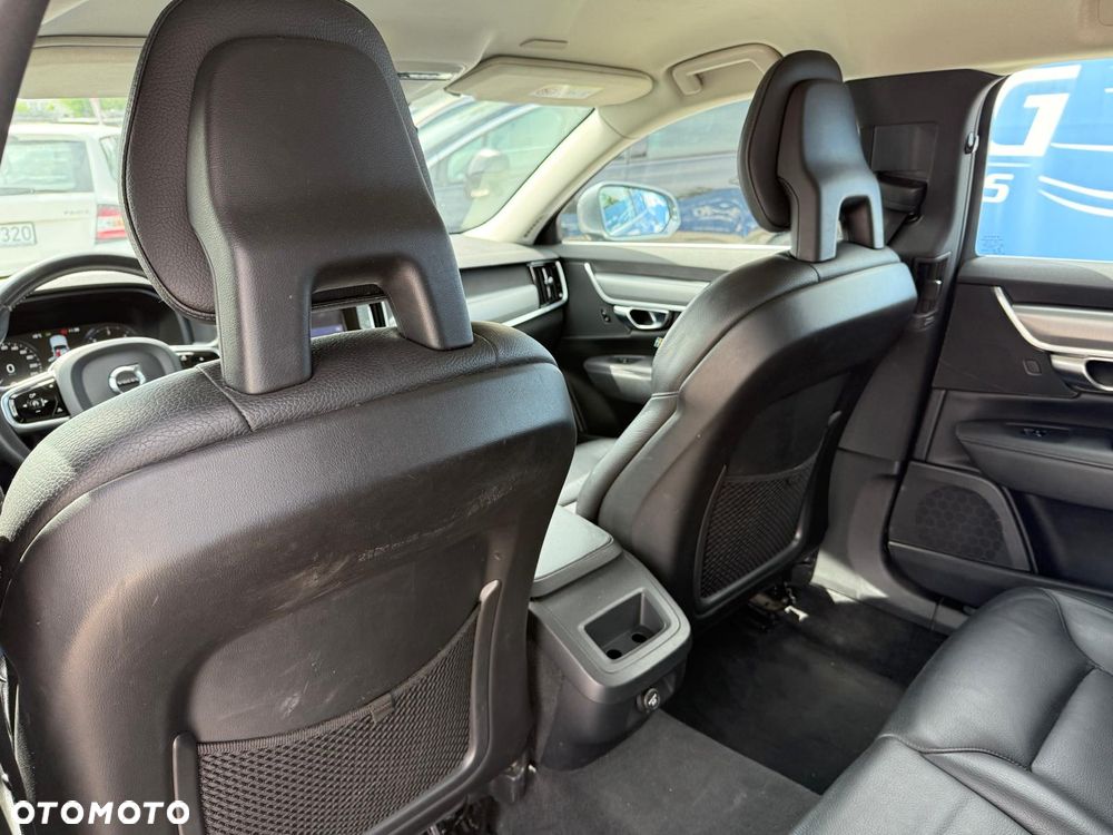 Volvo V90 D3 Momentum - 18