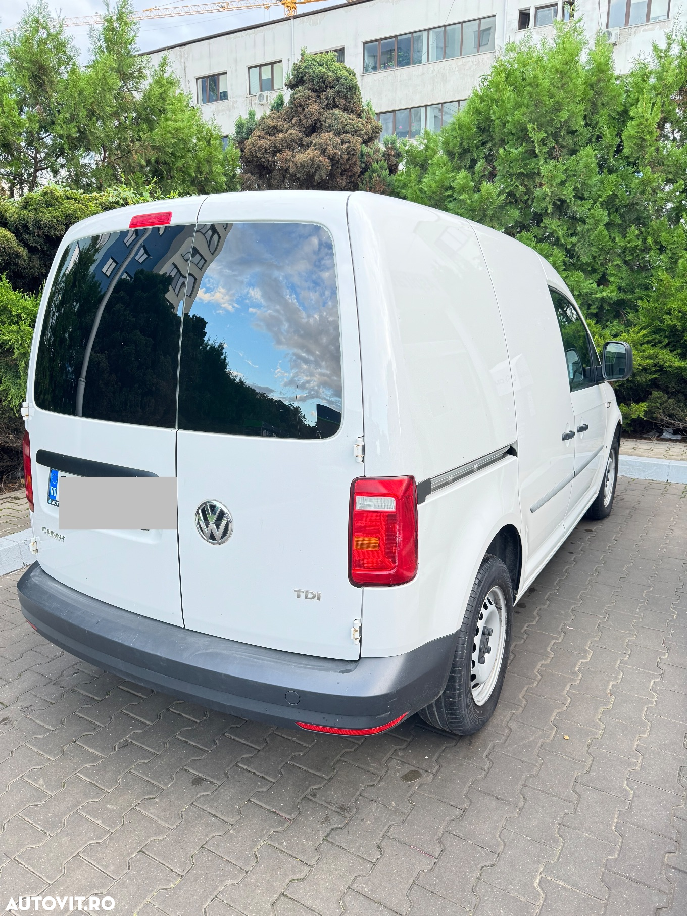 Volkswagen Caddy - 9