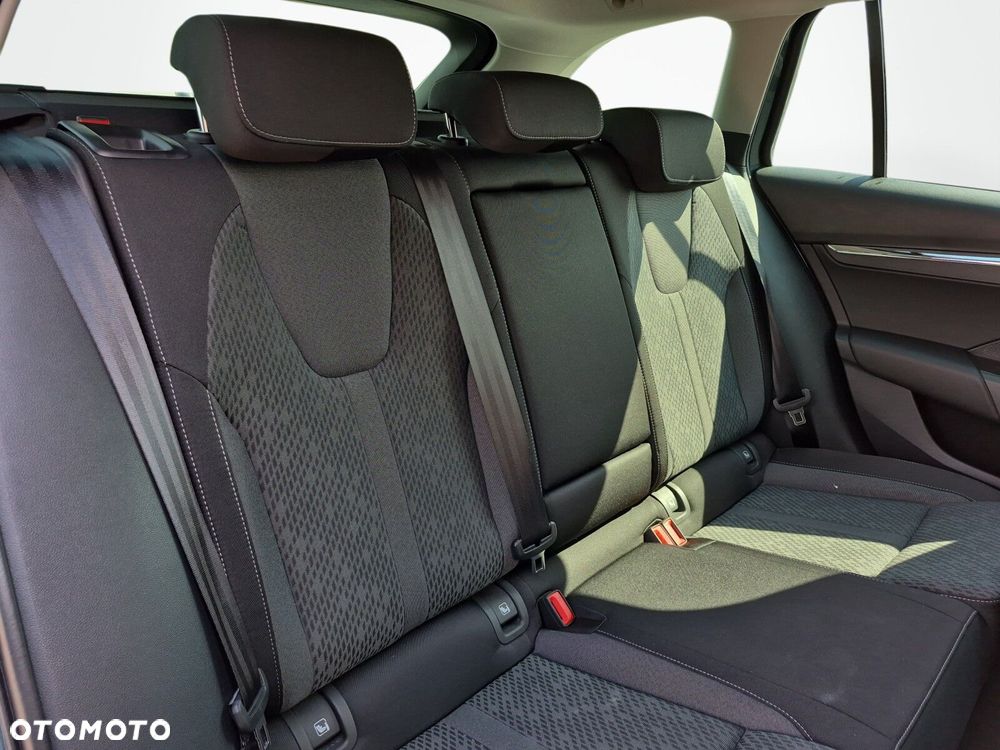 Skoda Octavia 2.0 TDI SCR Style DSG - 16