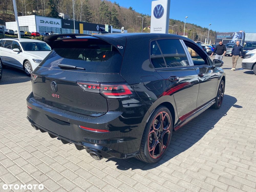 Volkswagen Golf - 3