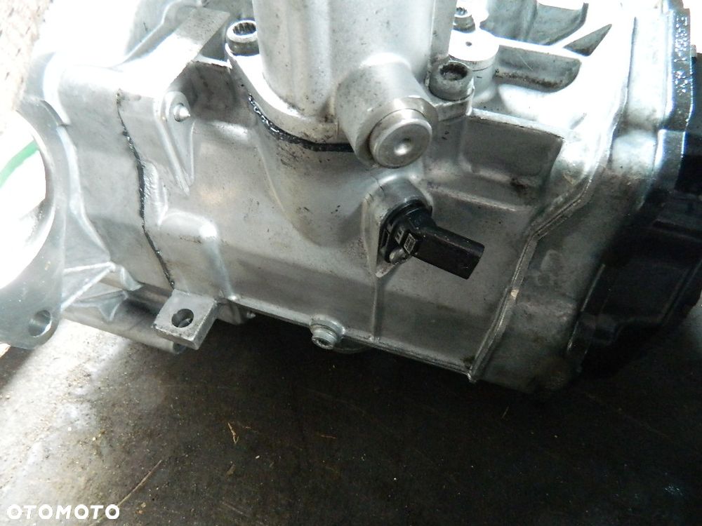 SKRZYNIA BIEGÓW UDY START STOP 2.0 TDI VW T6 - 3