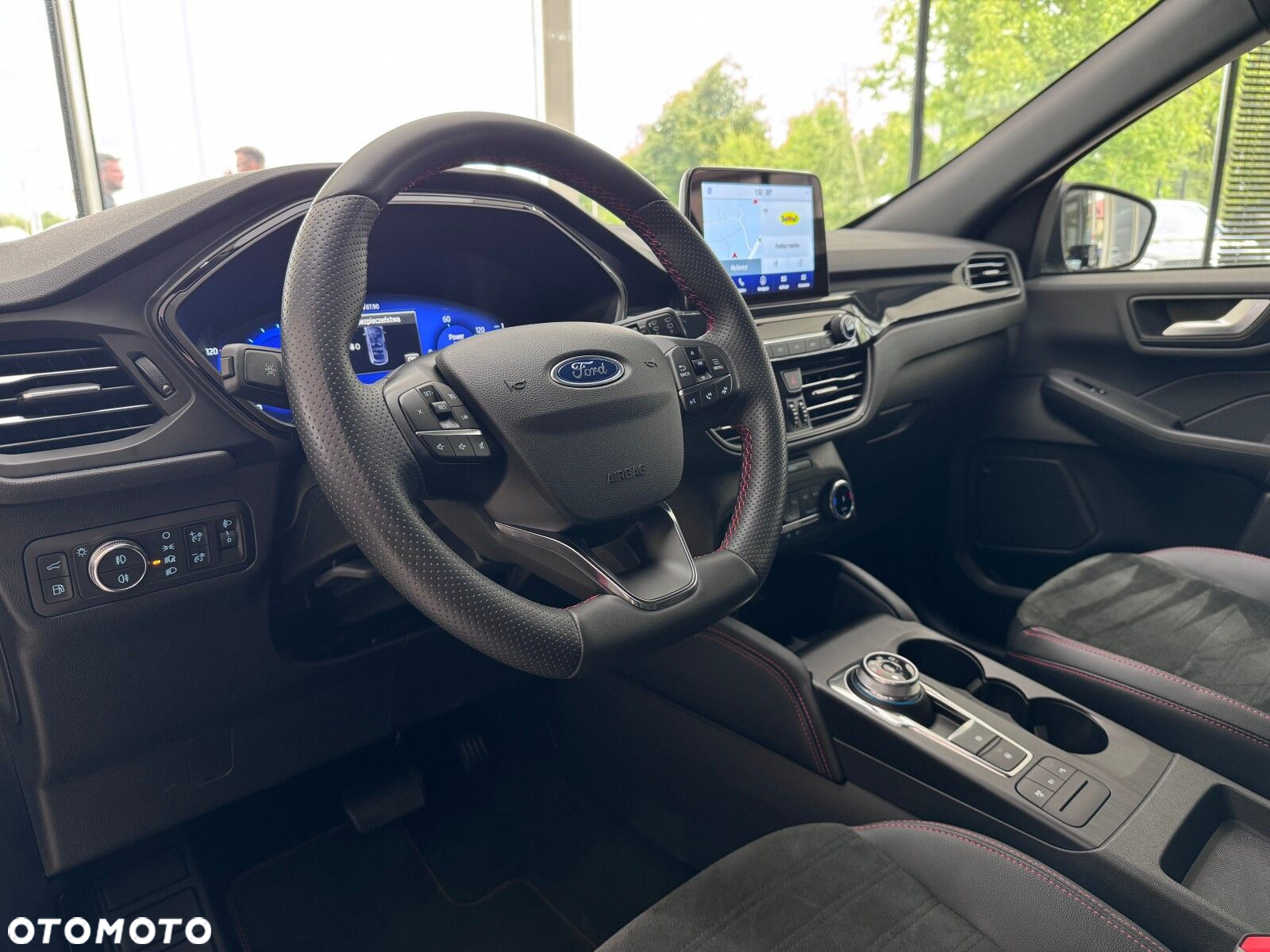Ford Kuga - 8