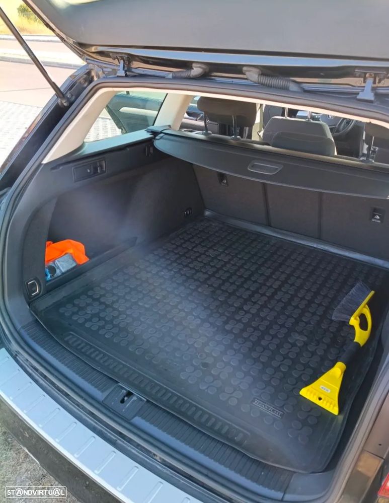 VW Passat Variant - 9