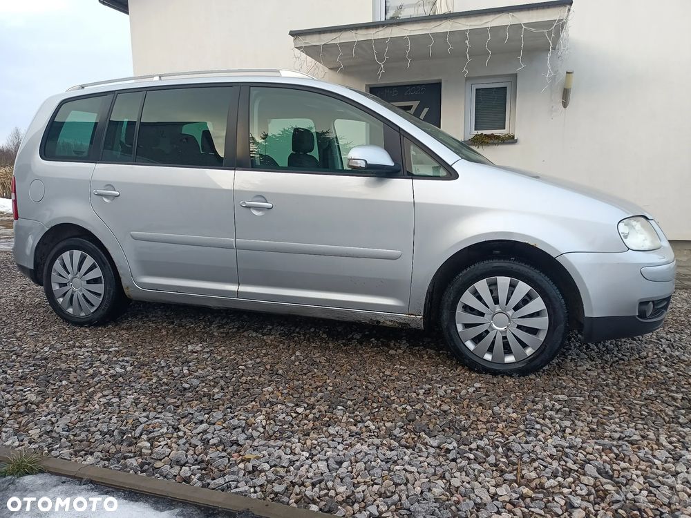 Volkswagen Touran 2.0 TDI Trendline - 2