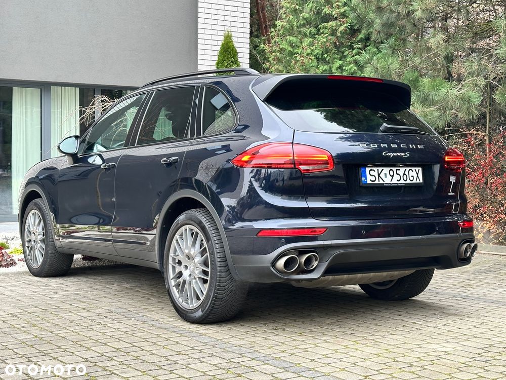 Porsche Cayenne S - 11