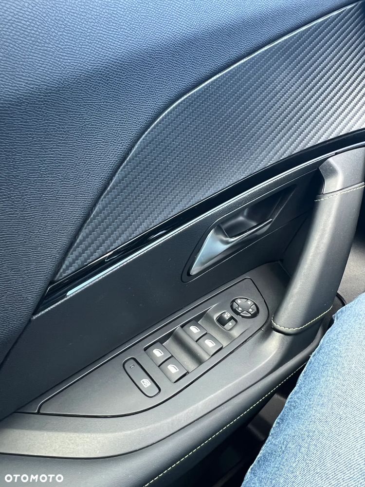 Peugeot 2008 GT Line - 23