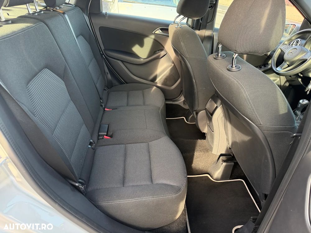 Mercedes-Benz B 180 d BlueEfficiency Edition Style - 27