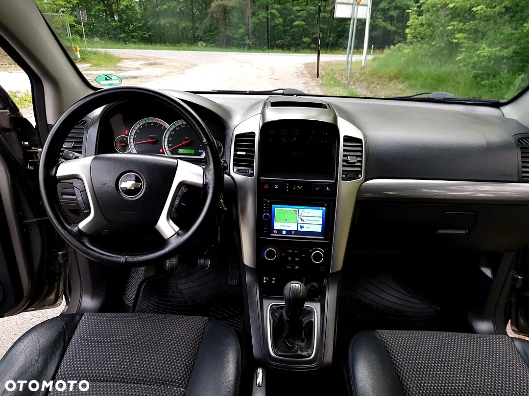 Chevrolet Captiva 2.4 2WD 7 Sitzer LS Family Edition - 26