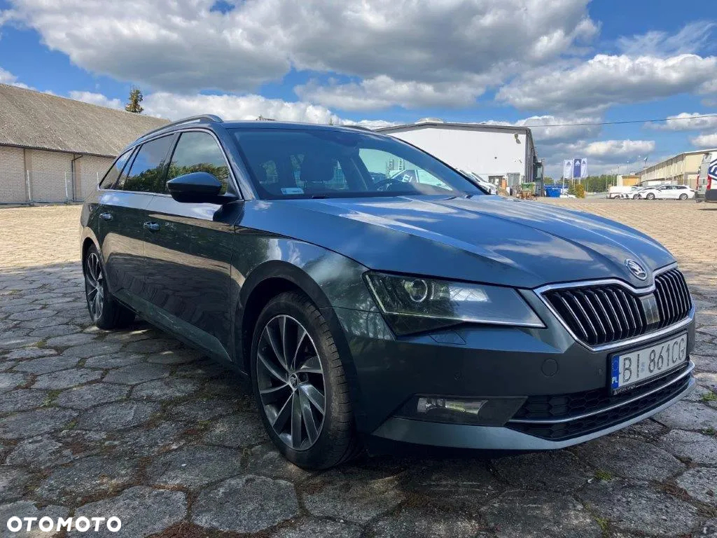 Skoda Superb 2.0 TDI SCR Style DSG - 3