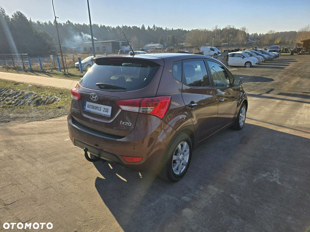 Hyundai ix20 - 7